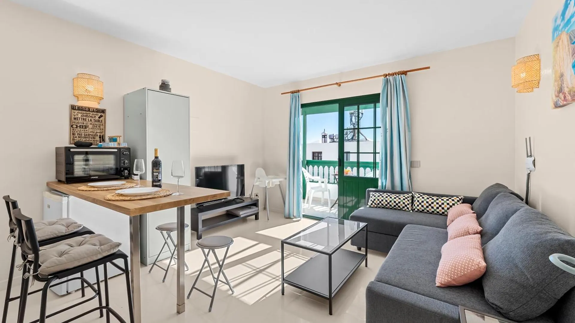 Home2Book Bright Sea View Apt Puerto Del Carmen Appartement Puerto del Carmen (Lanzarote)